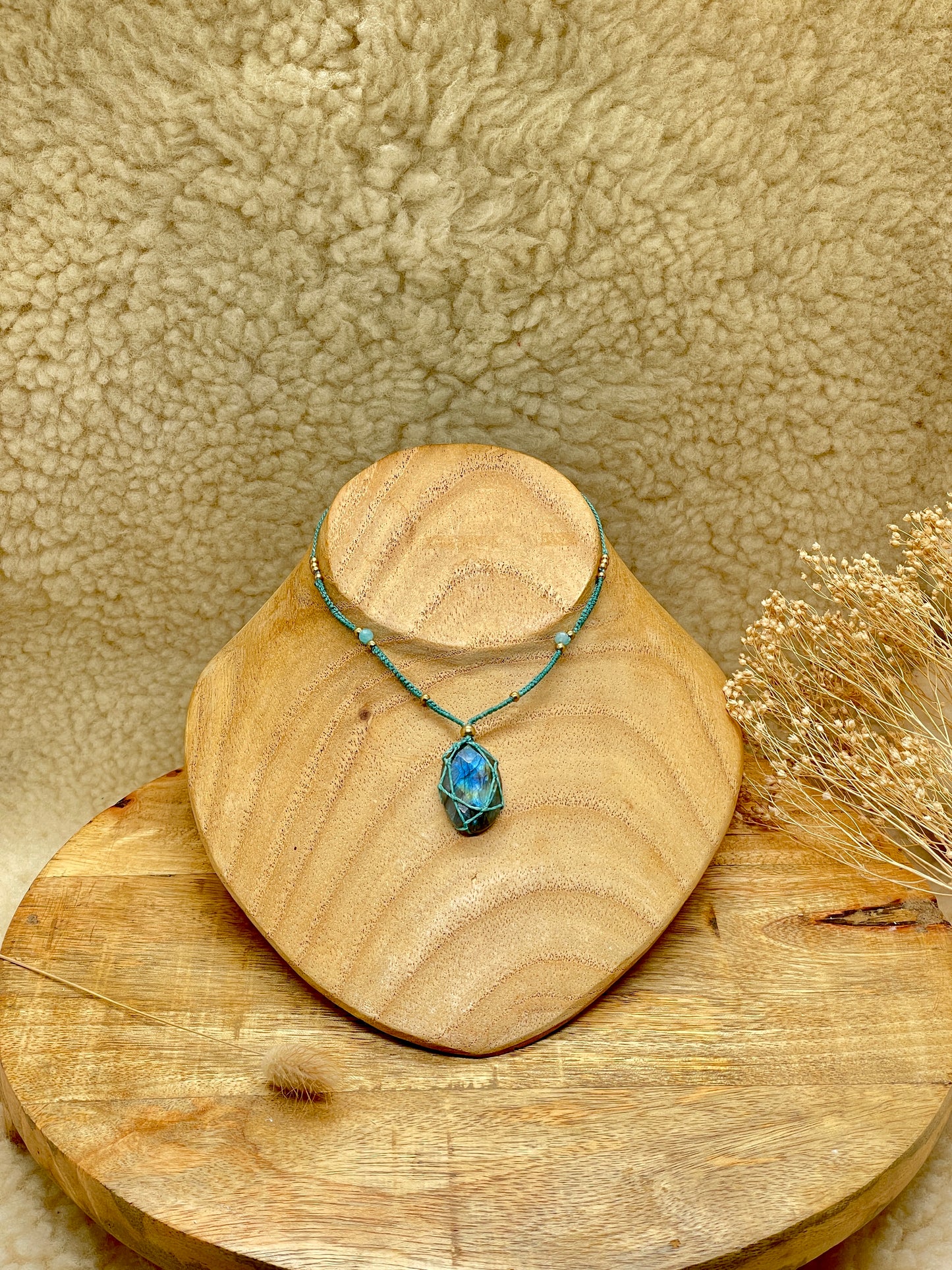 Labradorite facétée